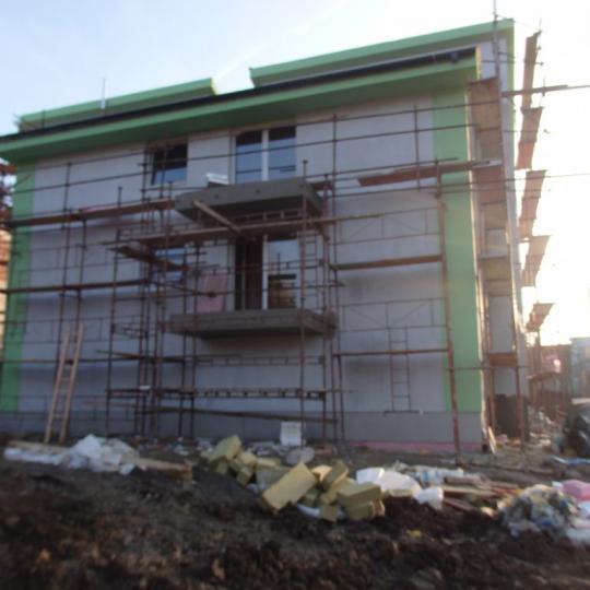 Priebeh stavby novej bytovky rok 2015 28